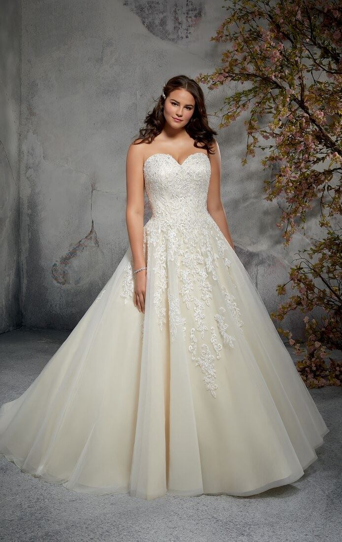 Wedding Dress Trends 2020 &amp; 2021 Image