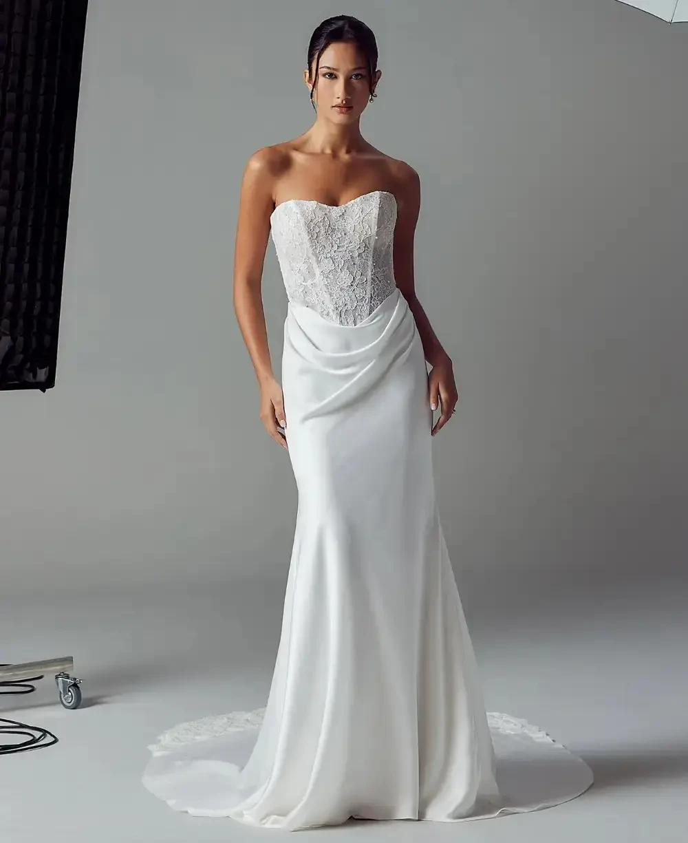 Tulle Evie Young Wedding Dress